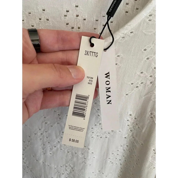 T Tahari Woman NWT 3XL White Flutter Sleeve Short Sleeve Top Plus Size Tee - Picture 5 of 12